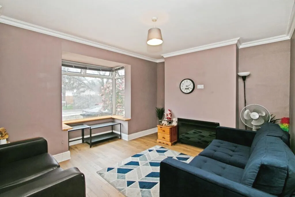4 bed Terraced