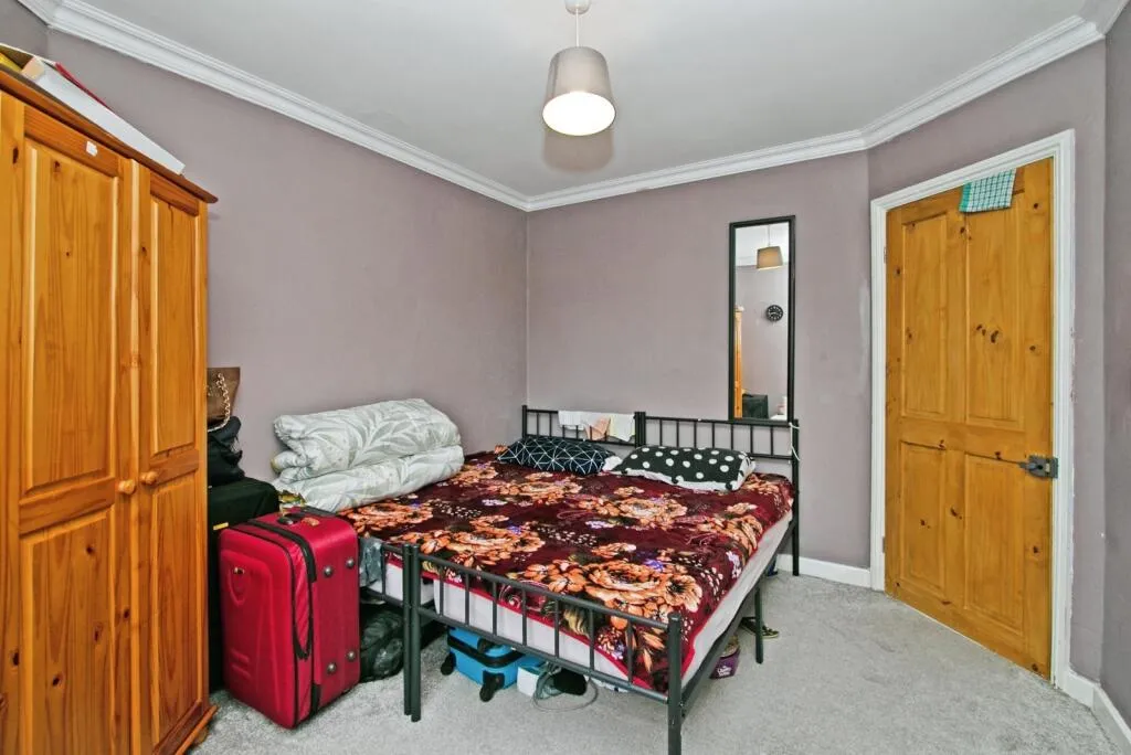 4 bed Terraced