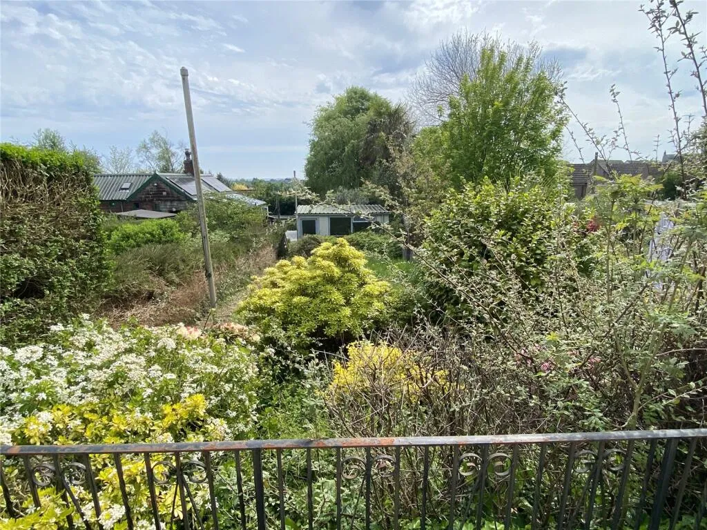 3 bed Terraced