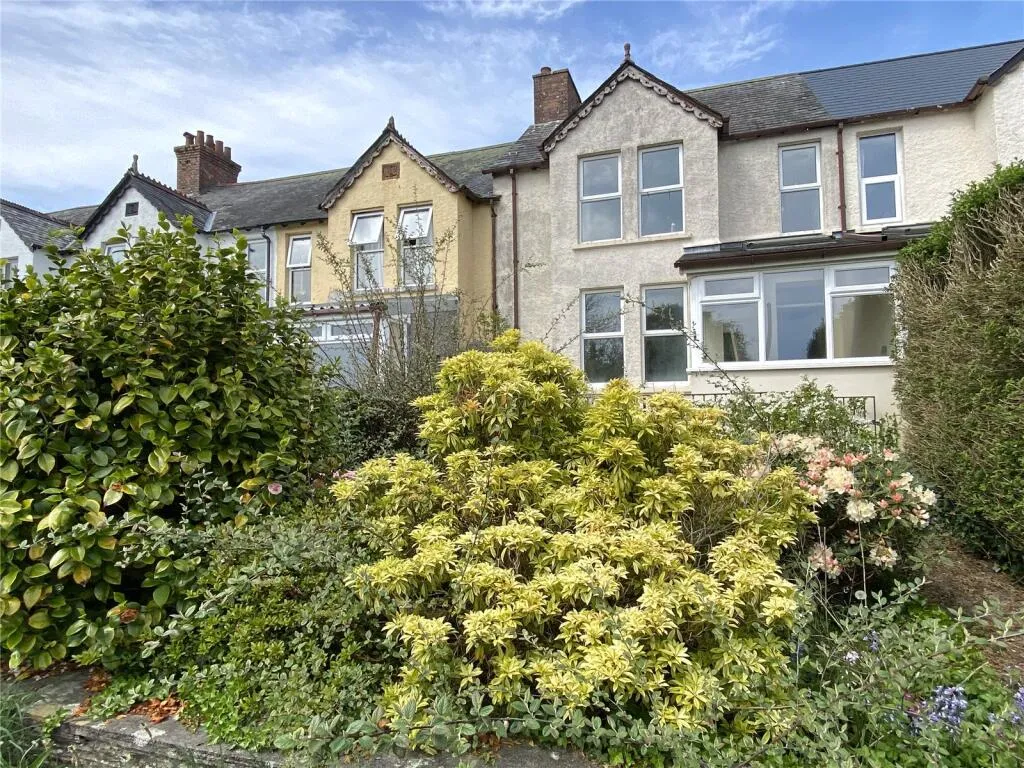 3 bed Terraced