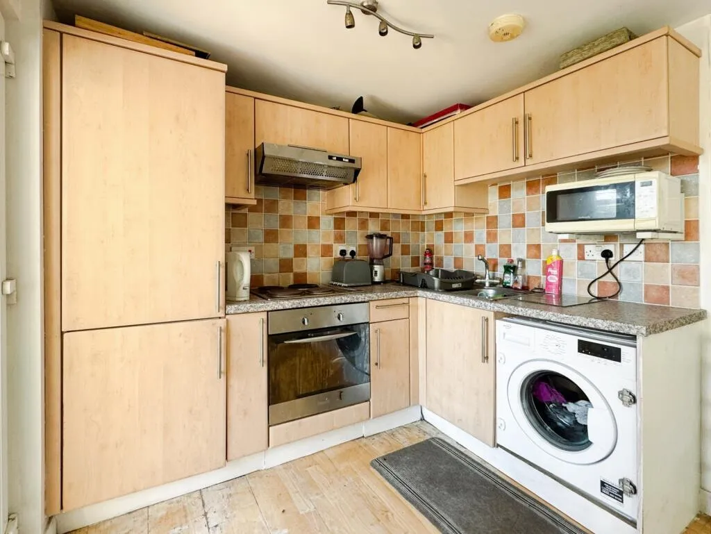 2 bed Ground Flat