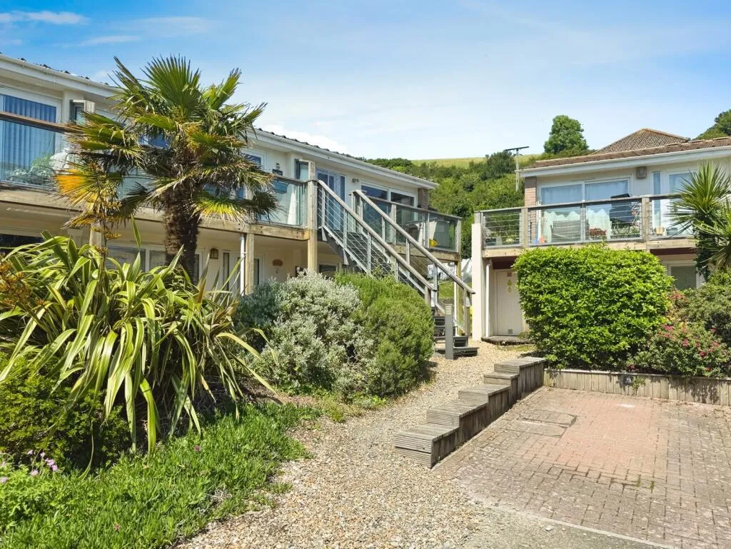 2 bed Ground Flat