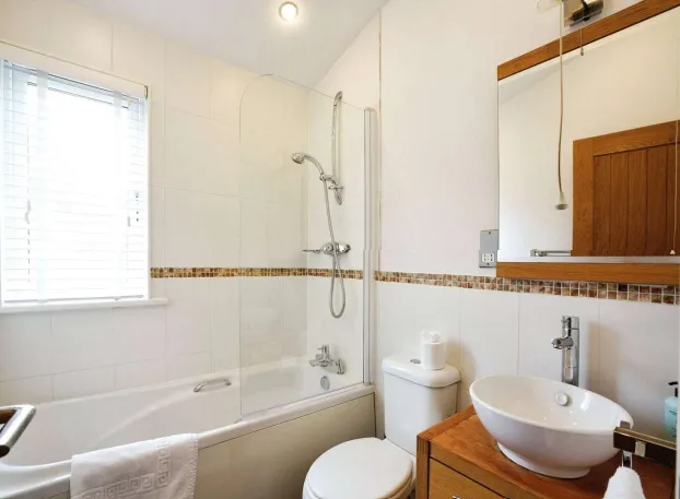 2 bed Mobile Home