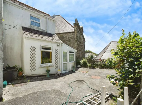 2 bed Semi-Detached