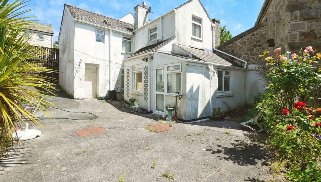 2 bed Semi-Detached