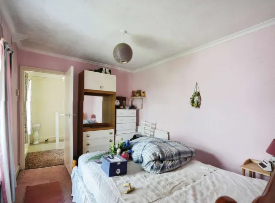 2 bed Semi-Detached