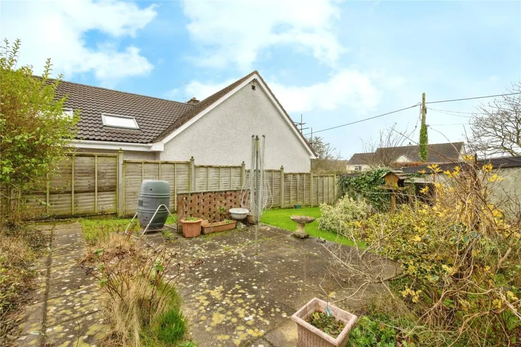 3 bed End of Terrace