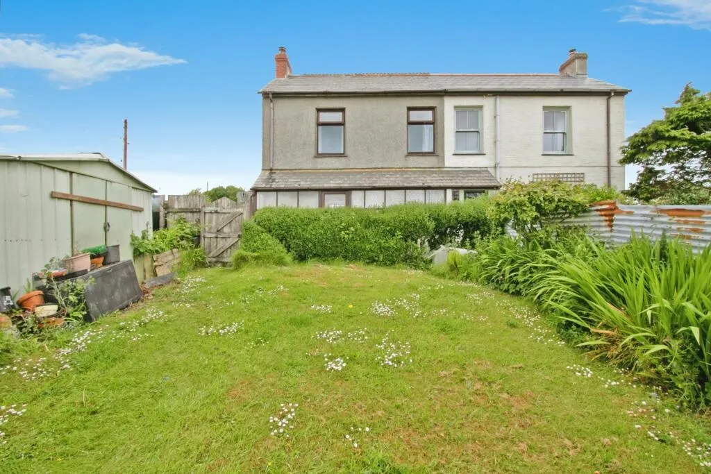 2 bed Semi-Detached