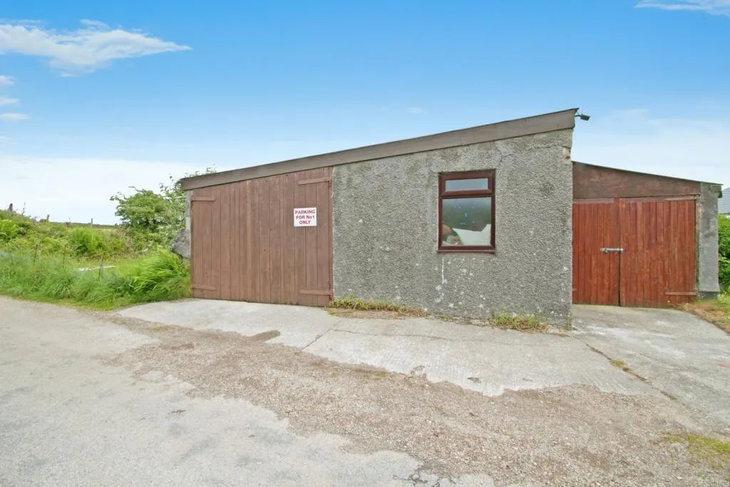 2 bed Semi-Detached