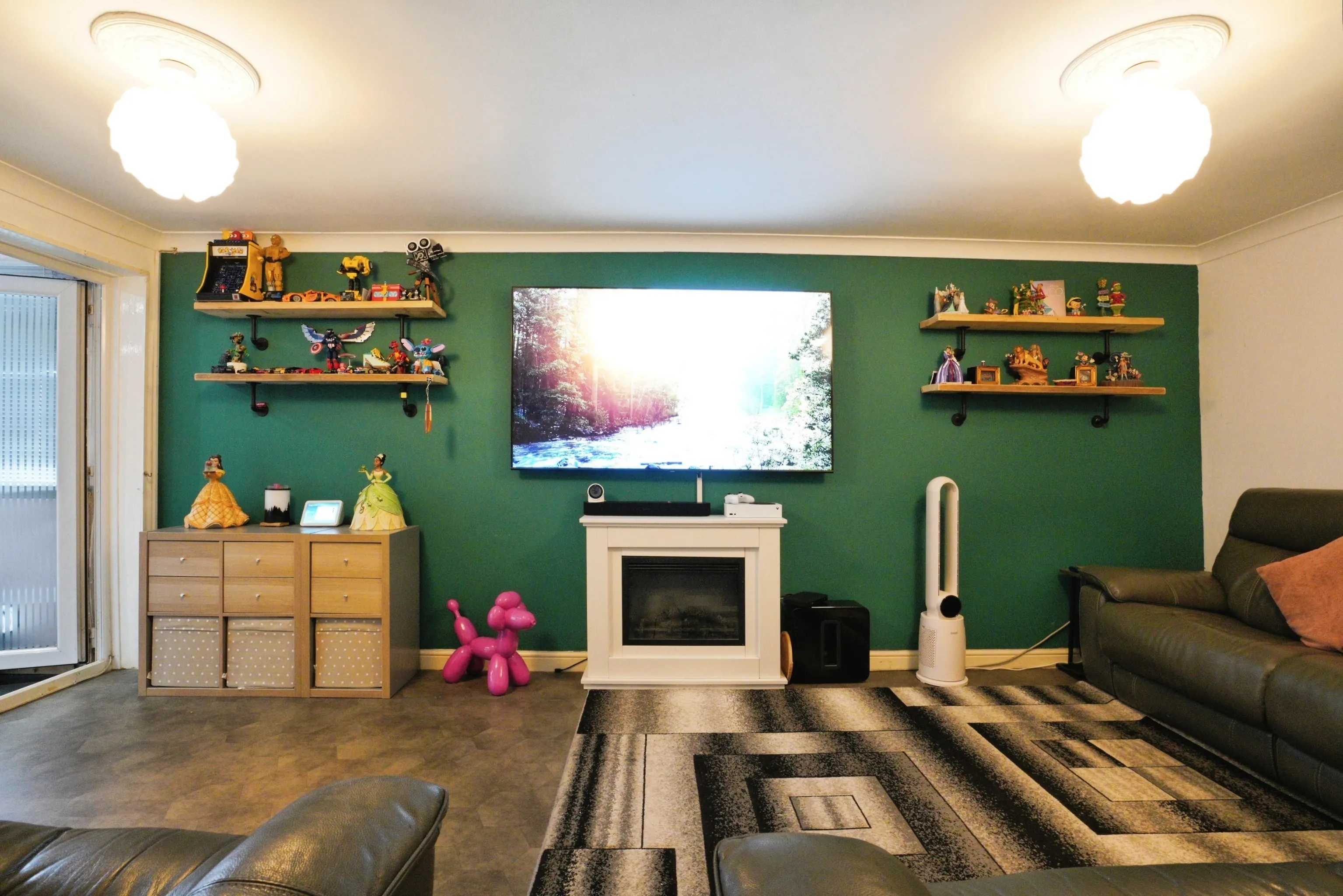 4 bed Terraced