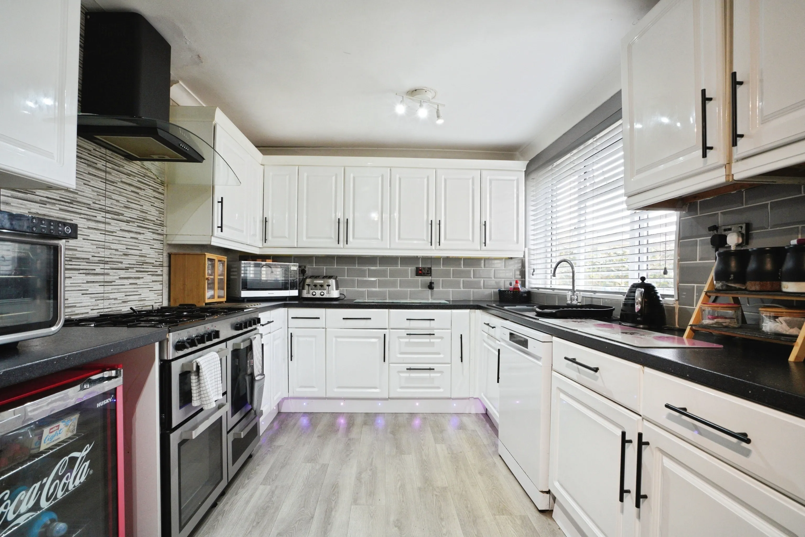 4 bed Terraced