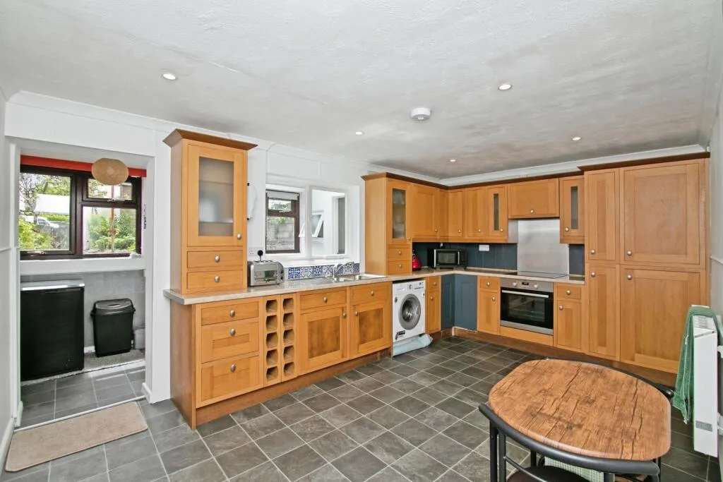 3 bed Terraced