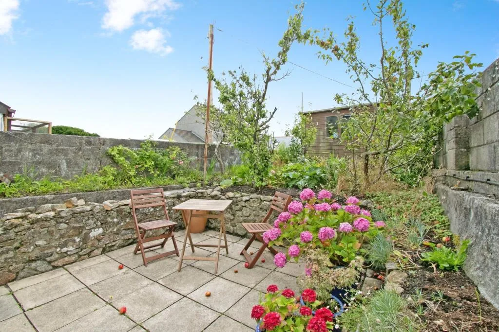3 bed Terraced