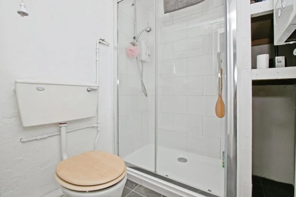 3 bed Terraced