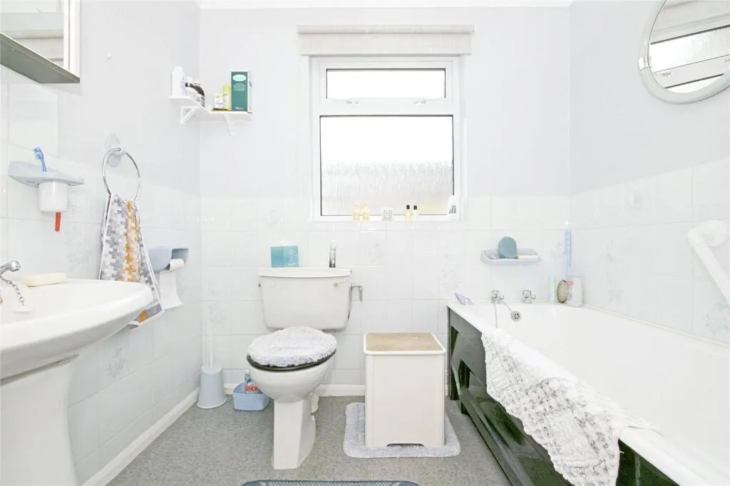 3 bed Detached Bungalow