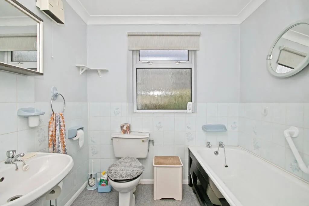 3 bed Detached Bungalow
