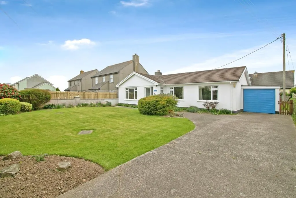 3 bed Detached Bungalow