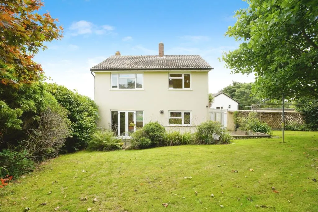 3 bed Detached