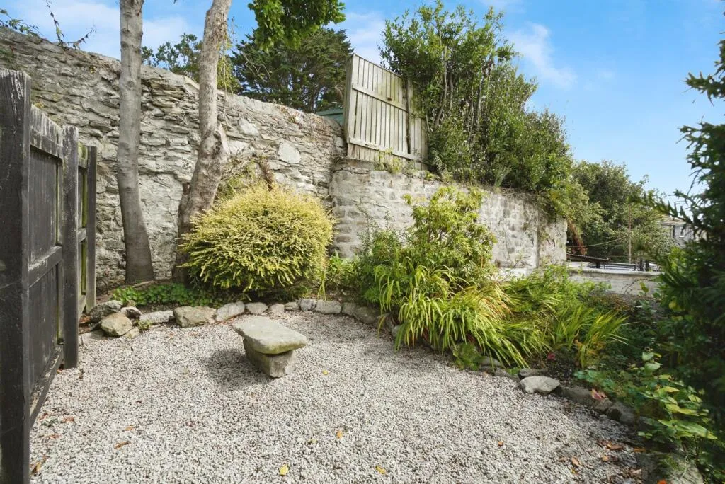 1 bed Terraced