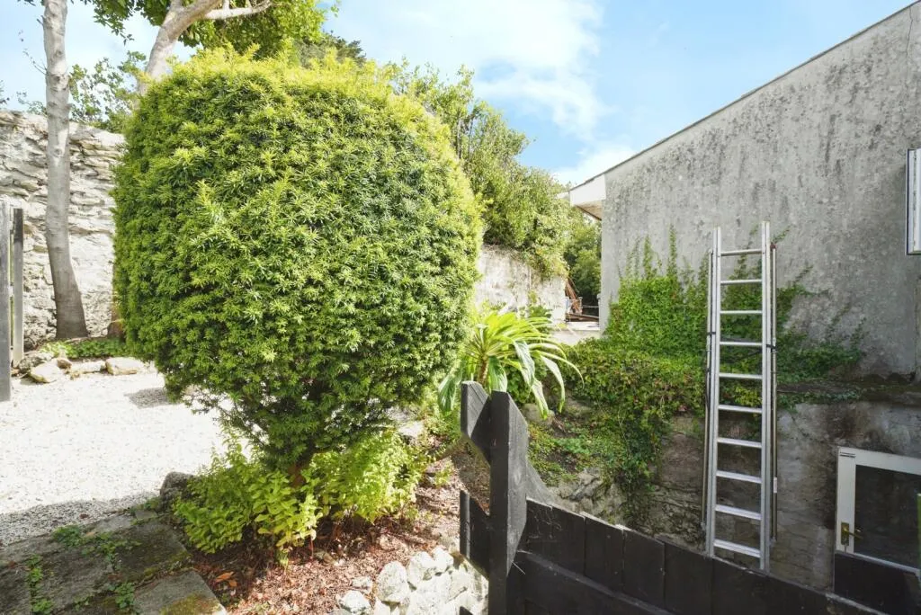 1 bed Terraced