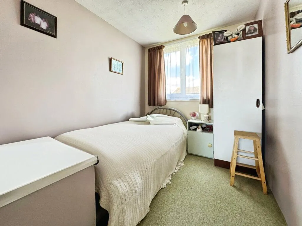 3 bed Terraced