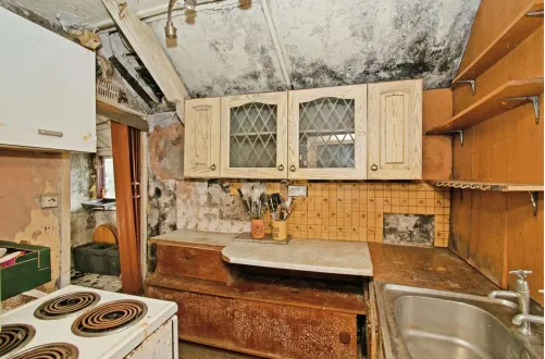 2 bed Character Property