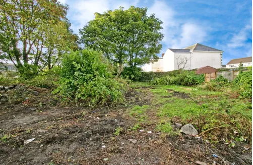 2 bed Character Property