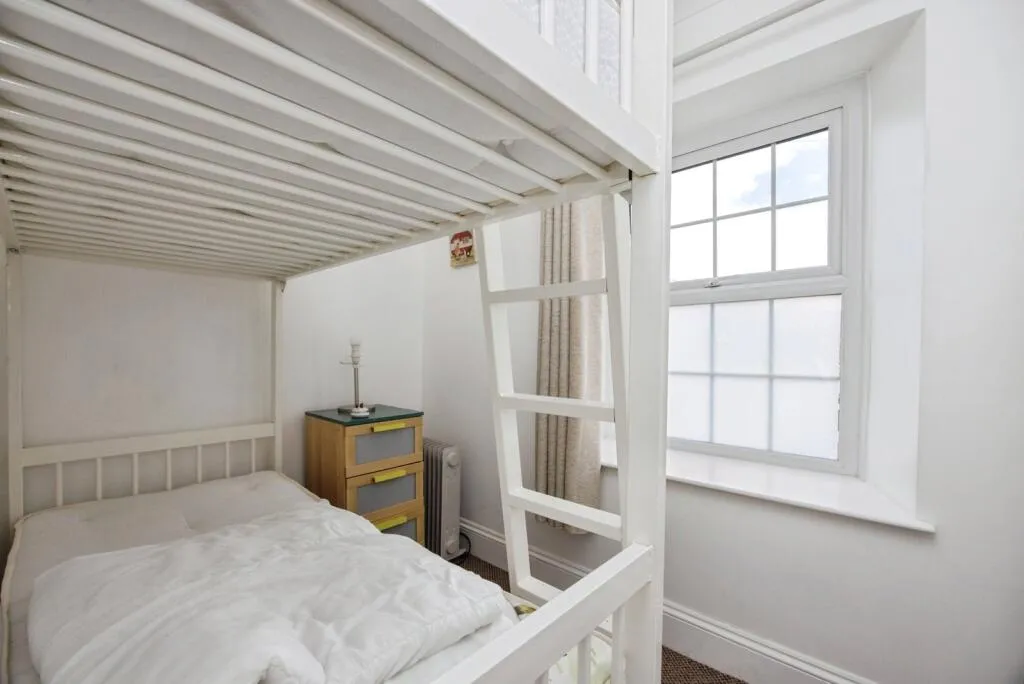 2 bed Character Property