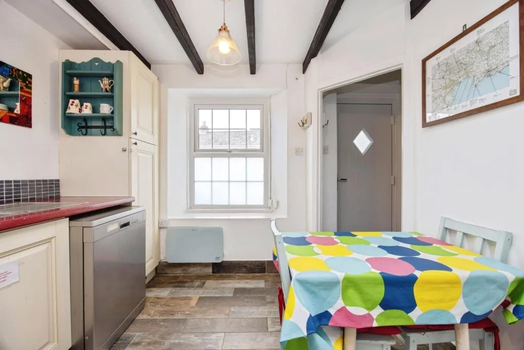 2 bed Character Property