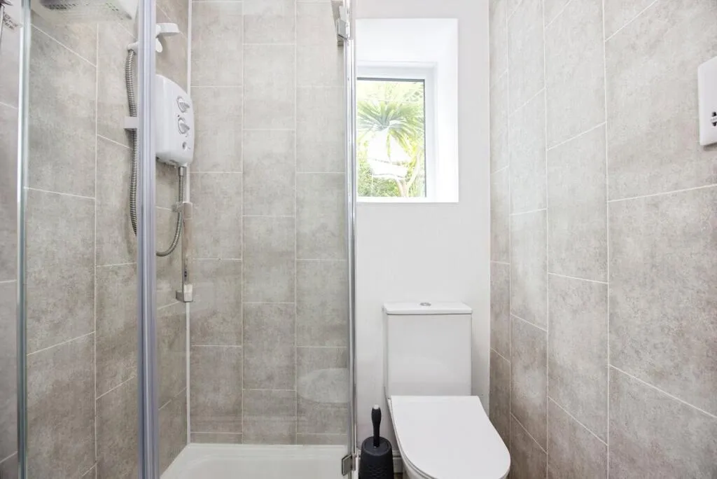 2 bed Character Property