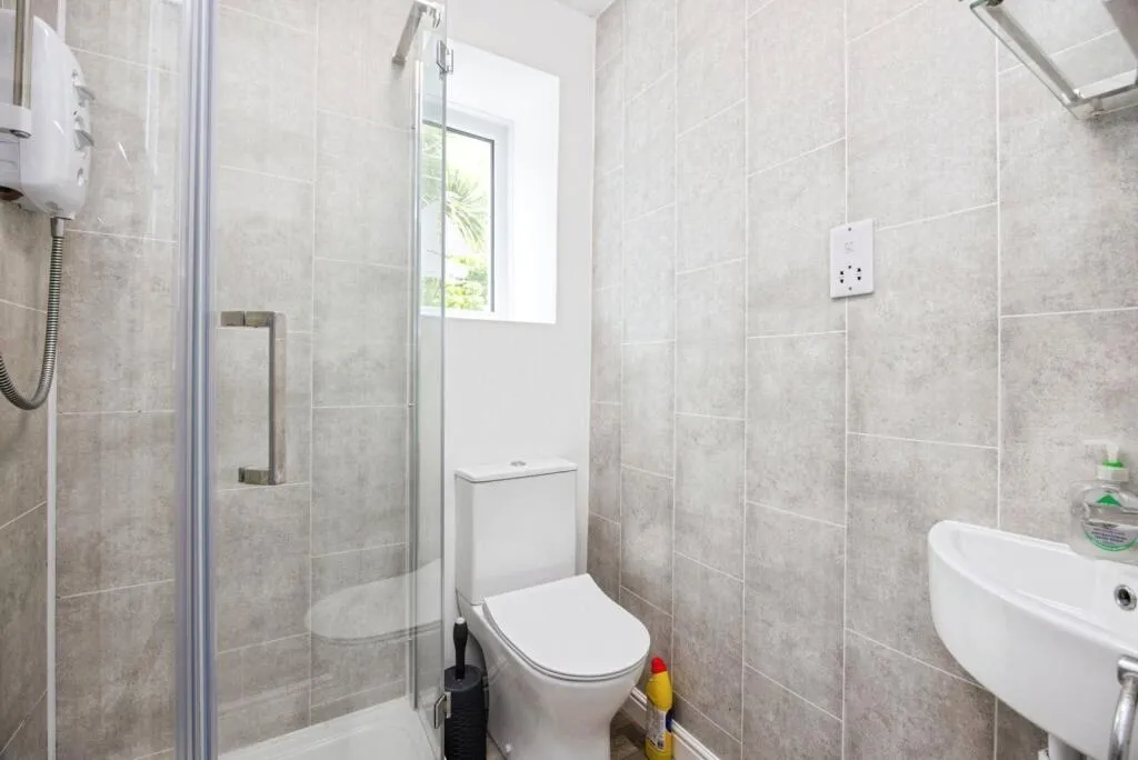 2 bed Character Property