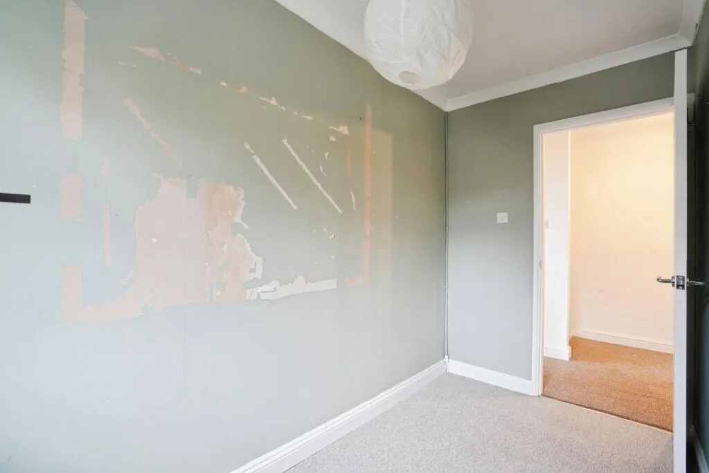 3 bed End of Terrace