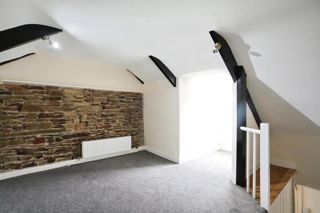 3 bed Terraced