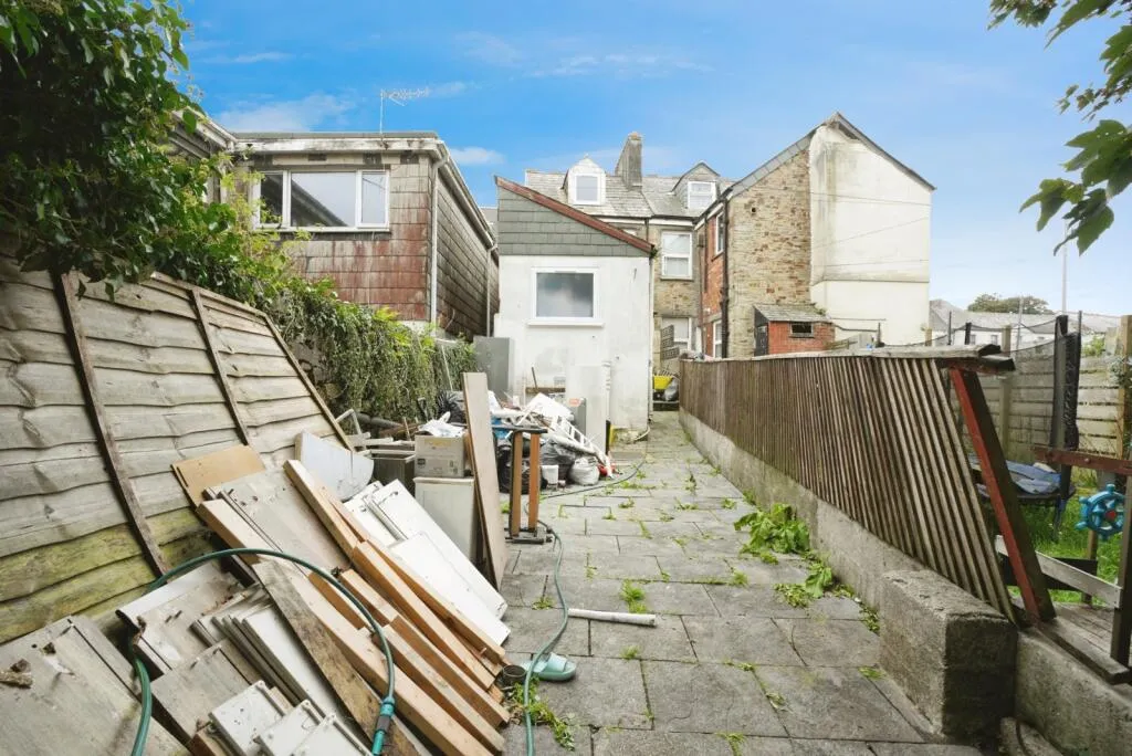 3 bed Terraced
