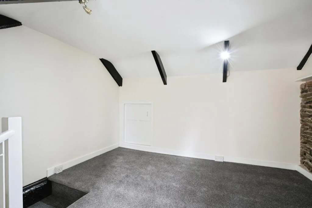 3 bed Terraced