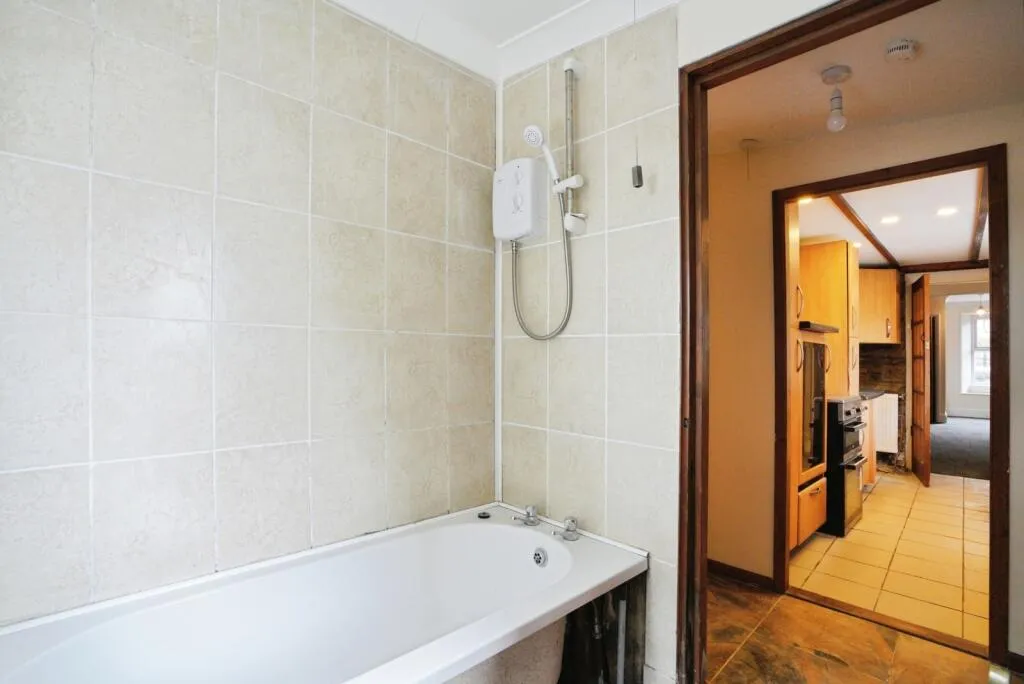 3 bed Terraced