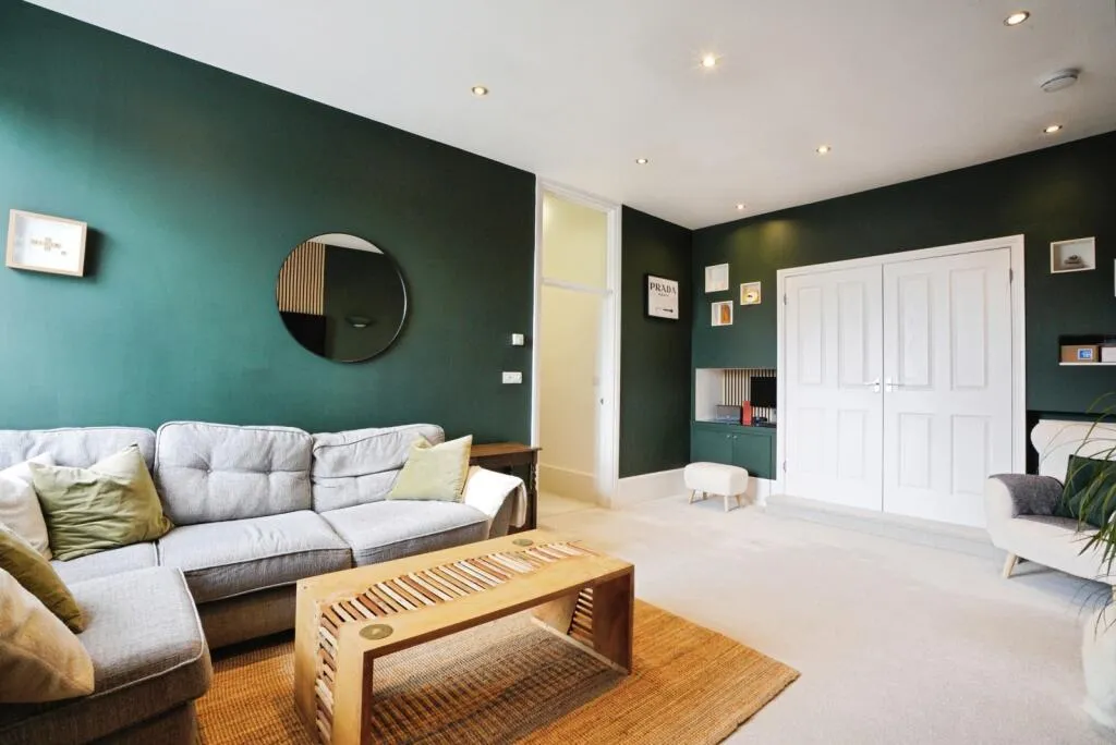 2 bed Apartment
