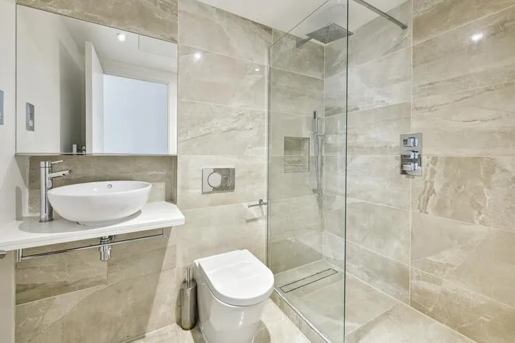 3 bedroom Apartment in London