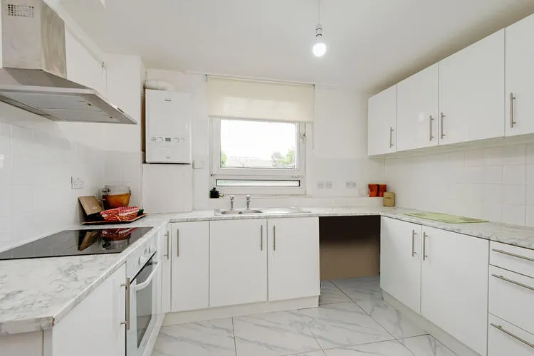 2 bedroom Flat in London