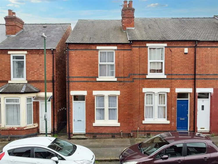 2 bedroom End of terrace house in Nottingham