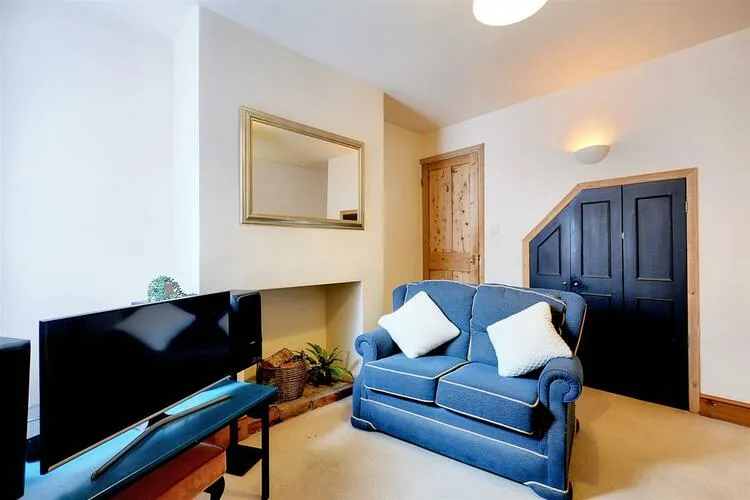 2 bedroom End of terrace house in Nottingham