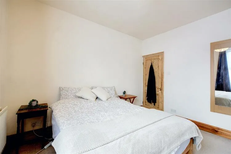 2 bedroom End of terrace house in Nottingham