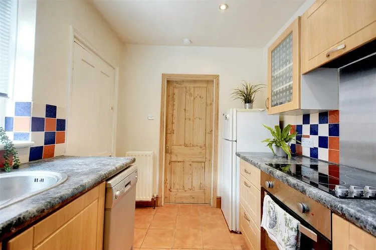 2 bedroom End of terrace house in Nottingham
