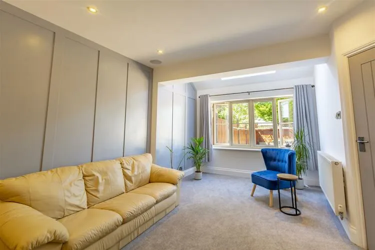 3 bedroom Semi-detached house in Nottingham