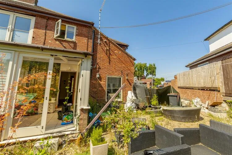 3 bedroom Semi-detached house in Nottingham