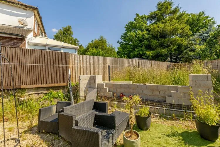 3 bedroom Semi-detached house in Nottingham