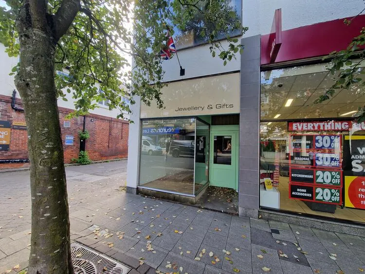 Retail Property (High Street) in Belper