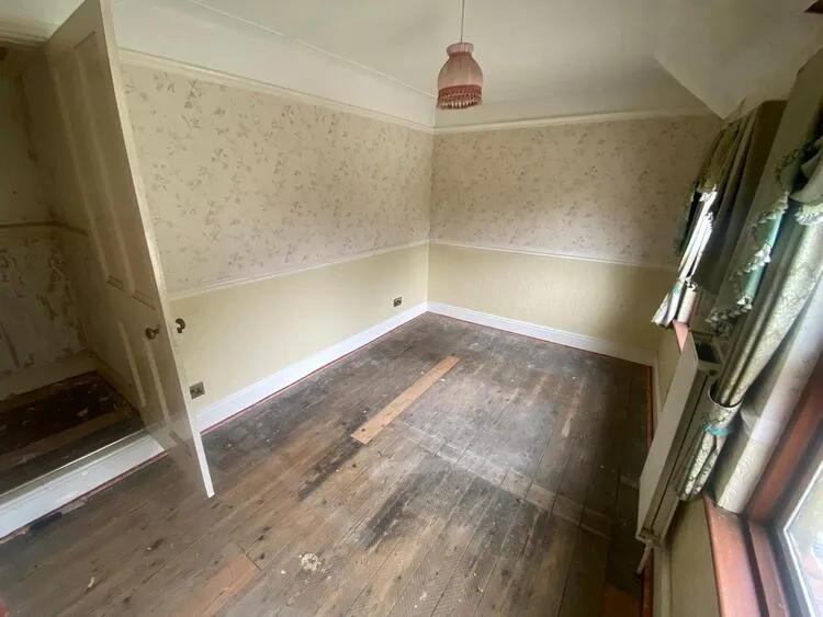 4 bedroom Detached house in Alfreton