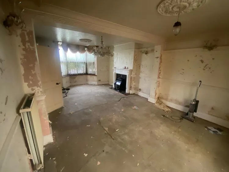 4 bedroom Detached house in Alfreton