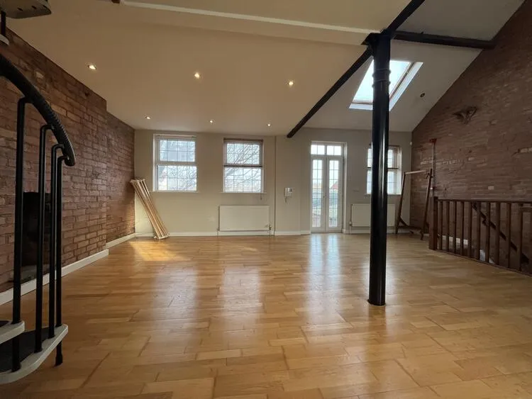 2 bedroom Block of Apartments in Leicester